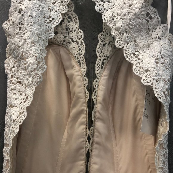 NEW Stella York for Essense of Australia Blush Lace Halter Wedding Dress Size 2 - Picture 10 of 11